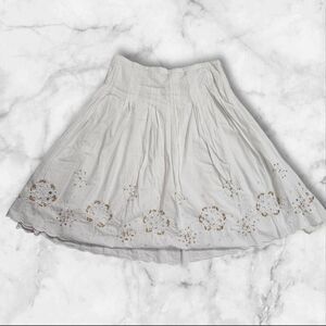 Context Beaded Pleated White Skirt Size 2
